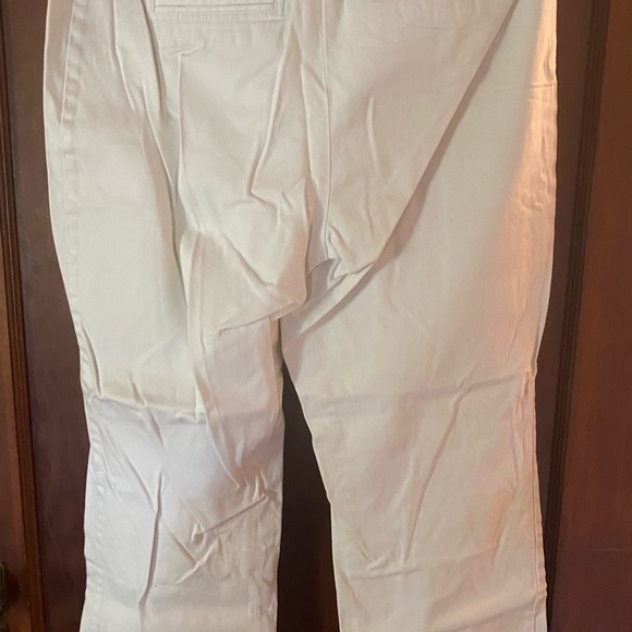 New York & Company Capris - Picture 7 of 8